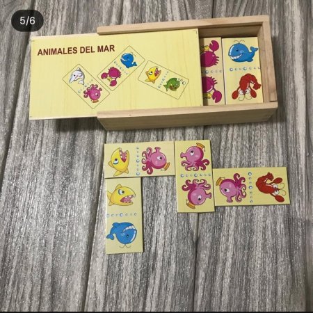 لعبة دومينو خشبية