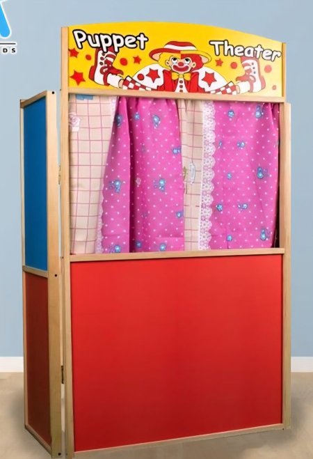 مسرح عرائس خشبي